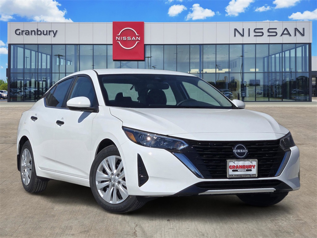 2025 Nissan Sentra S's photo