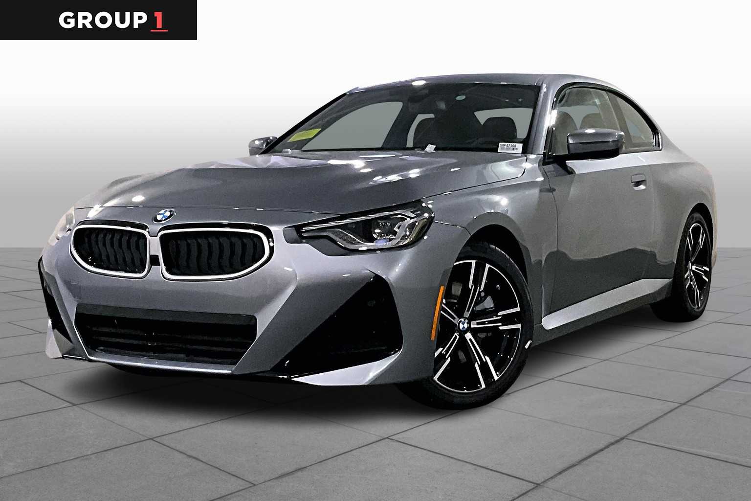 2025 BMW 2 Series 230i's photo