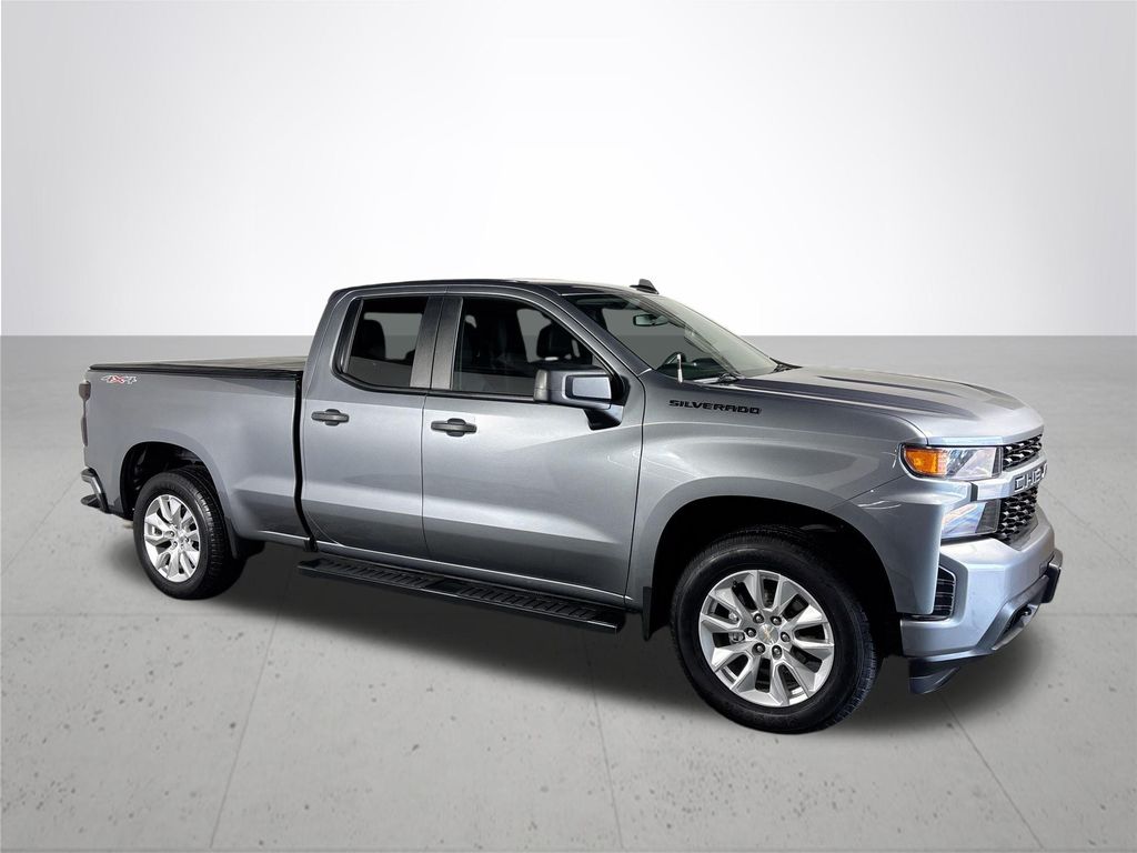 2021 Chevrolet Silverado 1500 Custom photo 4