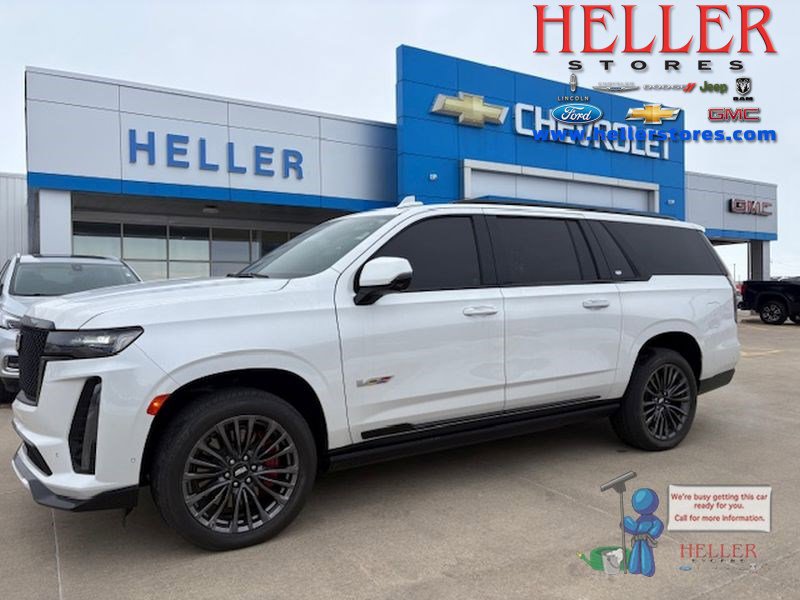 2023 Cadillac Escalade ESV V-Series's photo