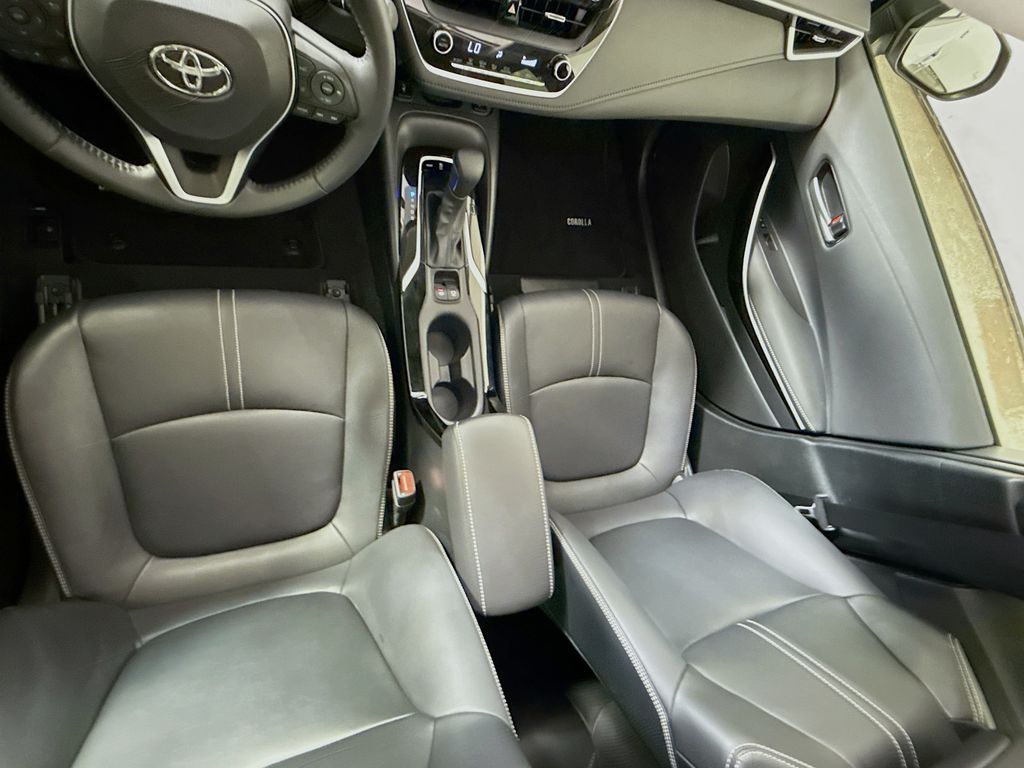 2022 Toyota Corolla XLE photo 21