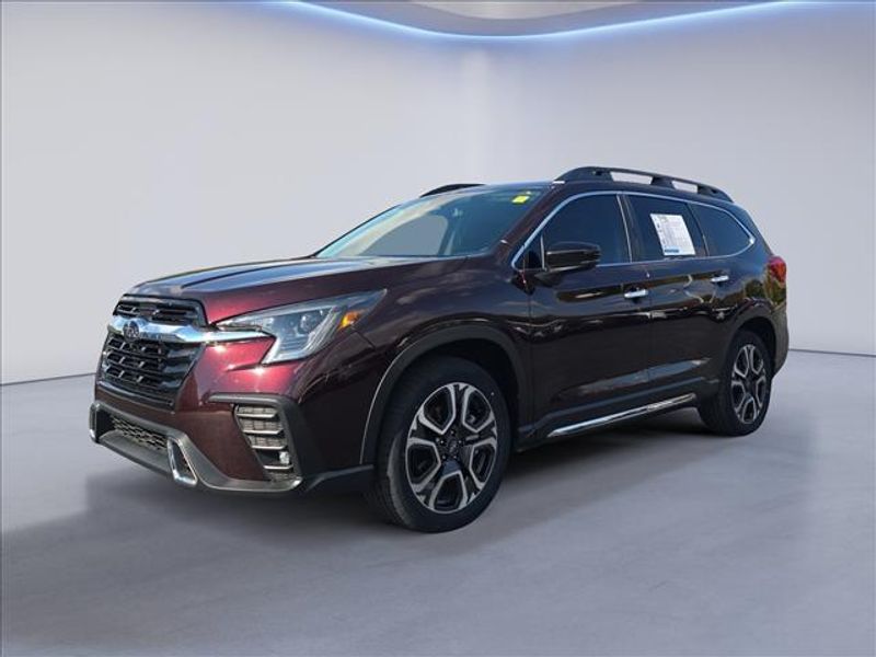2024 Subaru Ascent Touring's photo