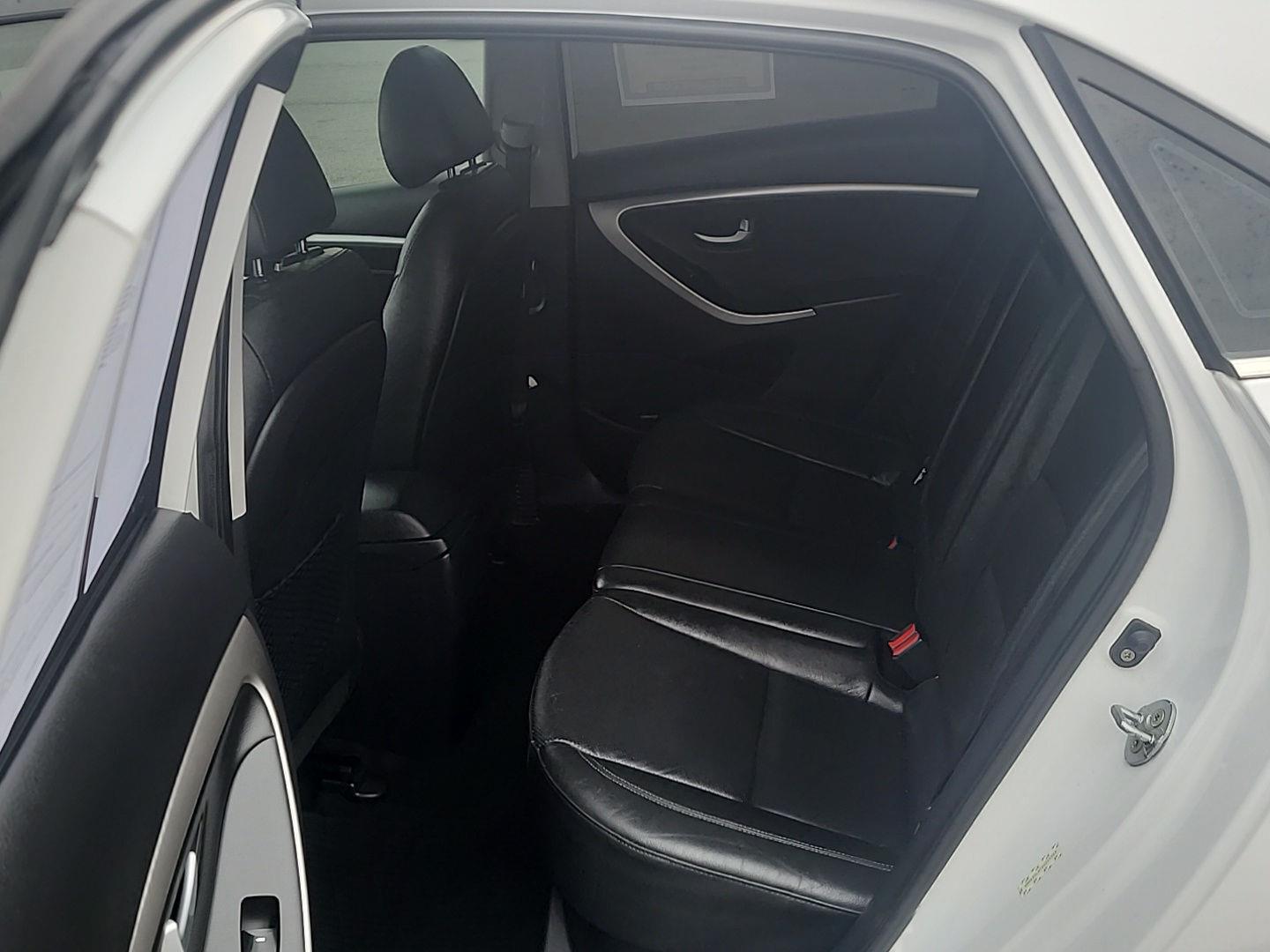 2014 Hyundai Elantra GT photo 15