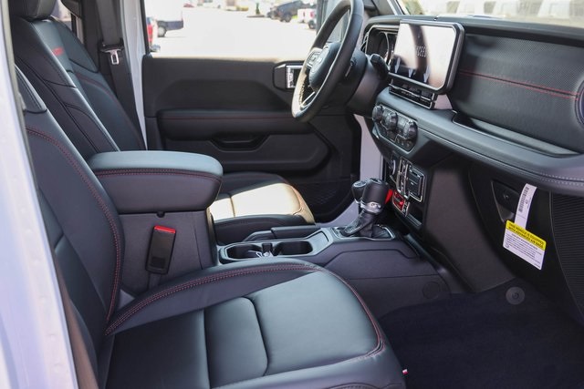 2025 Jeep Wrangler Rubicon X photo 13