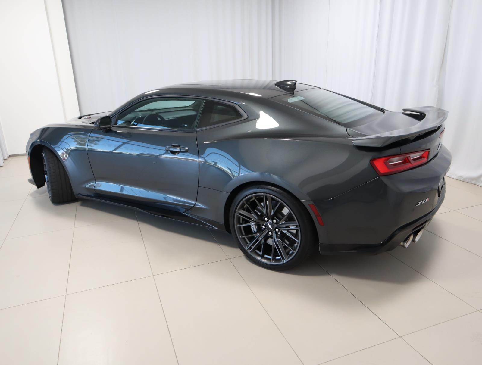2017 Chevrolet Camaro ZL1 photo 3
