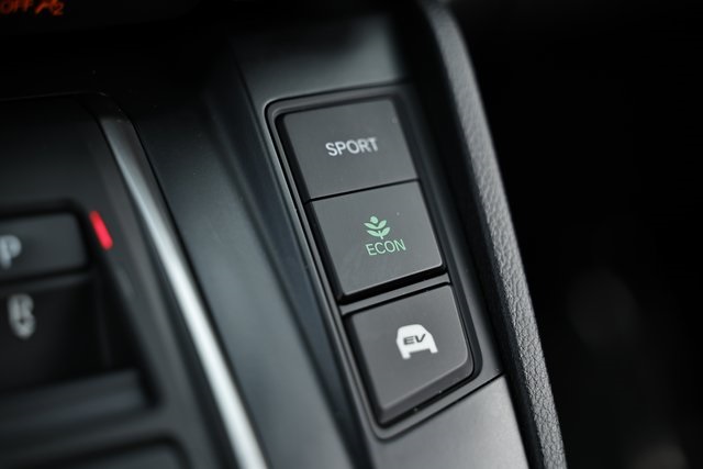 2022 Honda CR-V Hybrid Touring photo 40