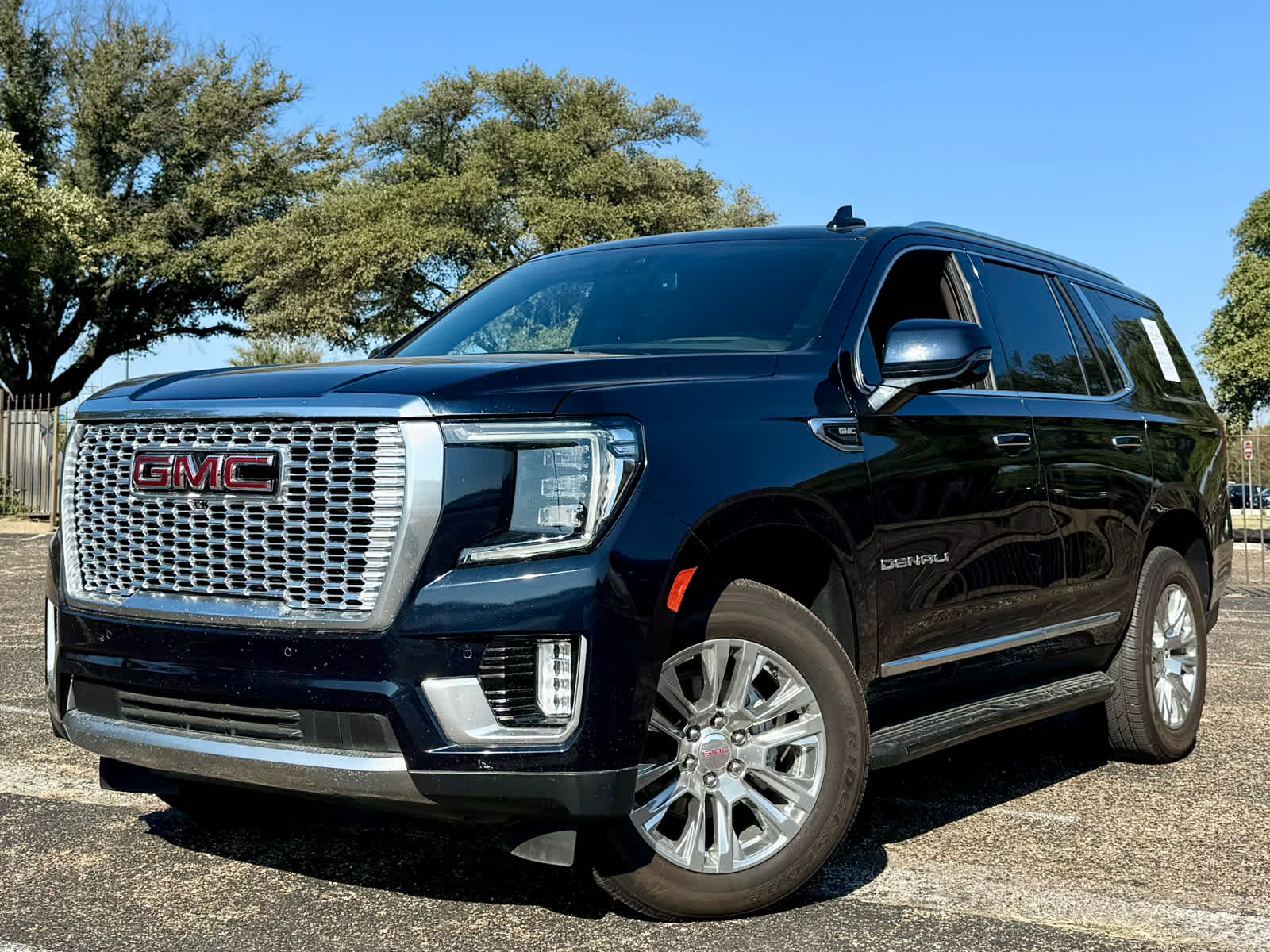 2021 GMC Yukon Denali's photo