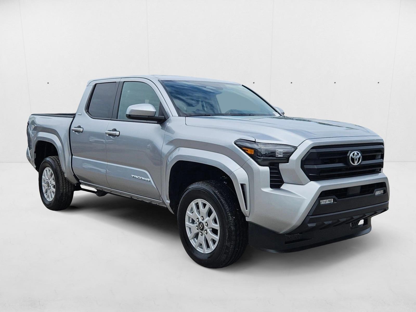 2024 Toyota Tacoma SR5 Double Cab photo 3