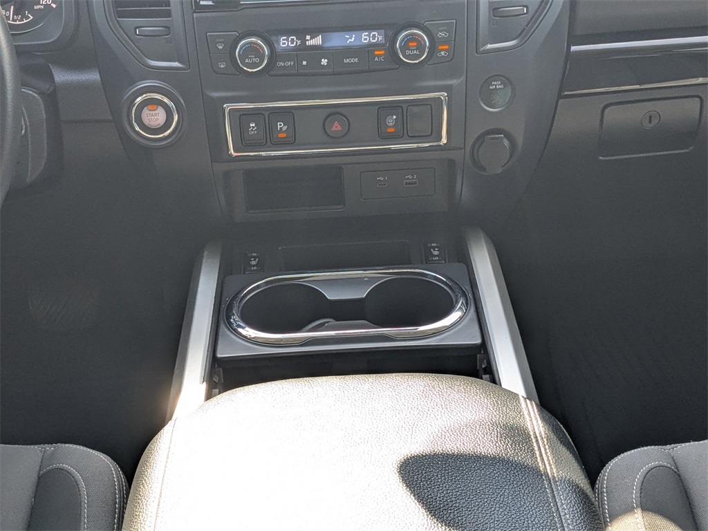 2024 Nissan Titan SV photo 18
