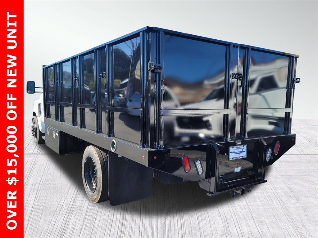 2023 Chevrolet Silverado 4500HD Work Truck photo 4