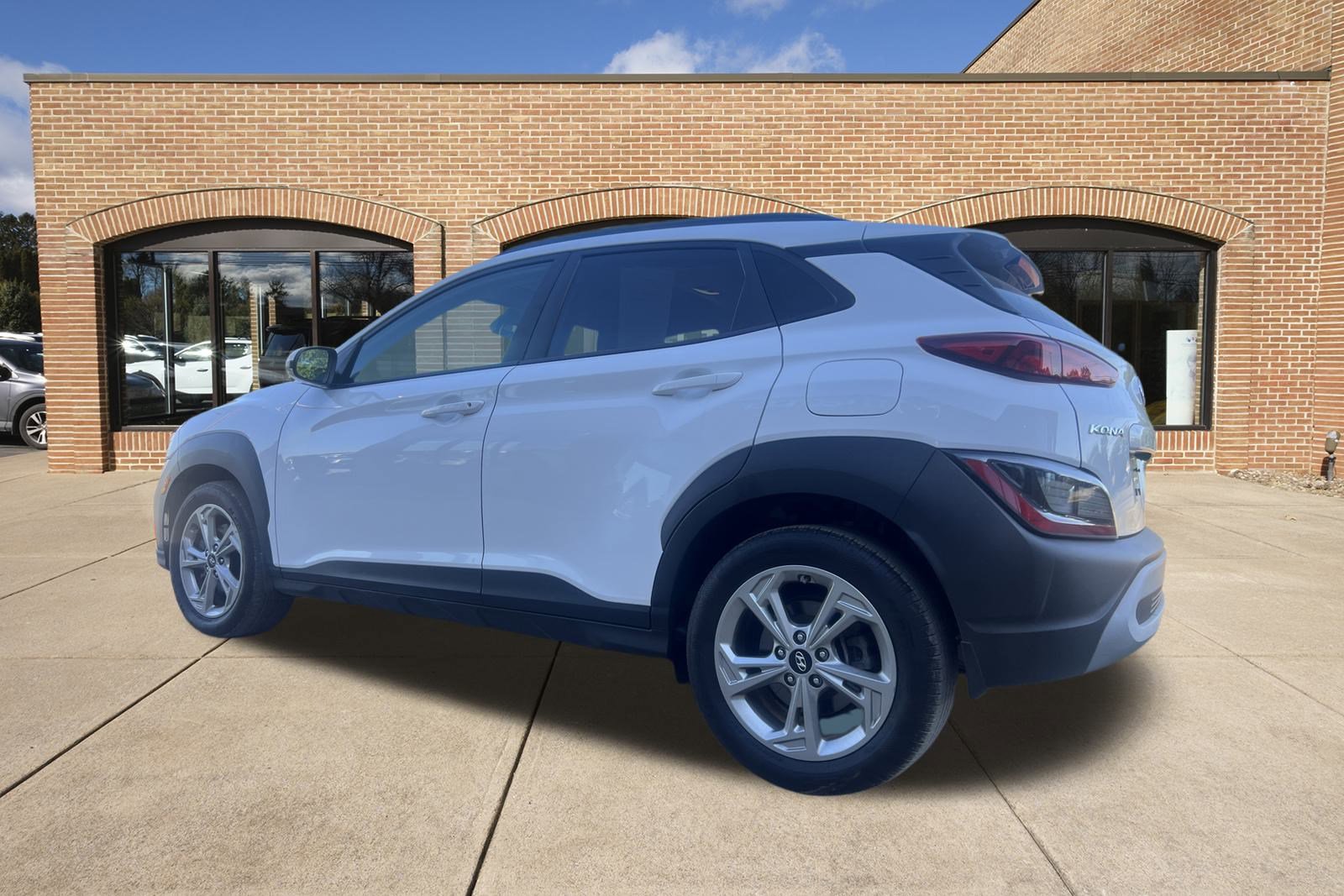 2023 Hyundai Kona SEL photo 4