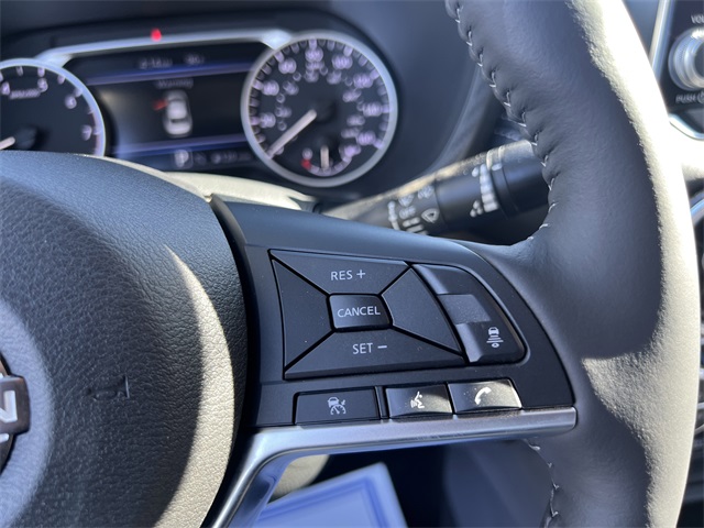 2025 Nissan Sentra SV photo 14