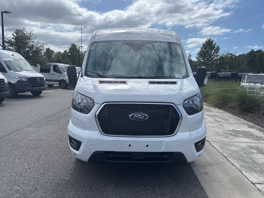 2025 Ford Transit Passenger XLT photo 7