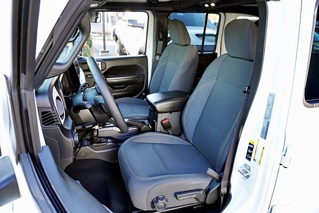 Used 2024 White Jeep Sport S 4xe image 16