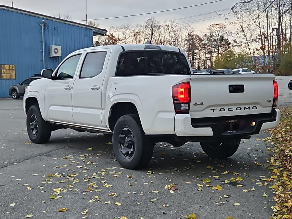 2022 Toyota Tacoma SR photo 2