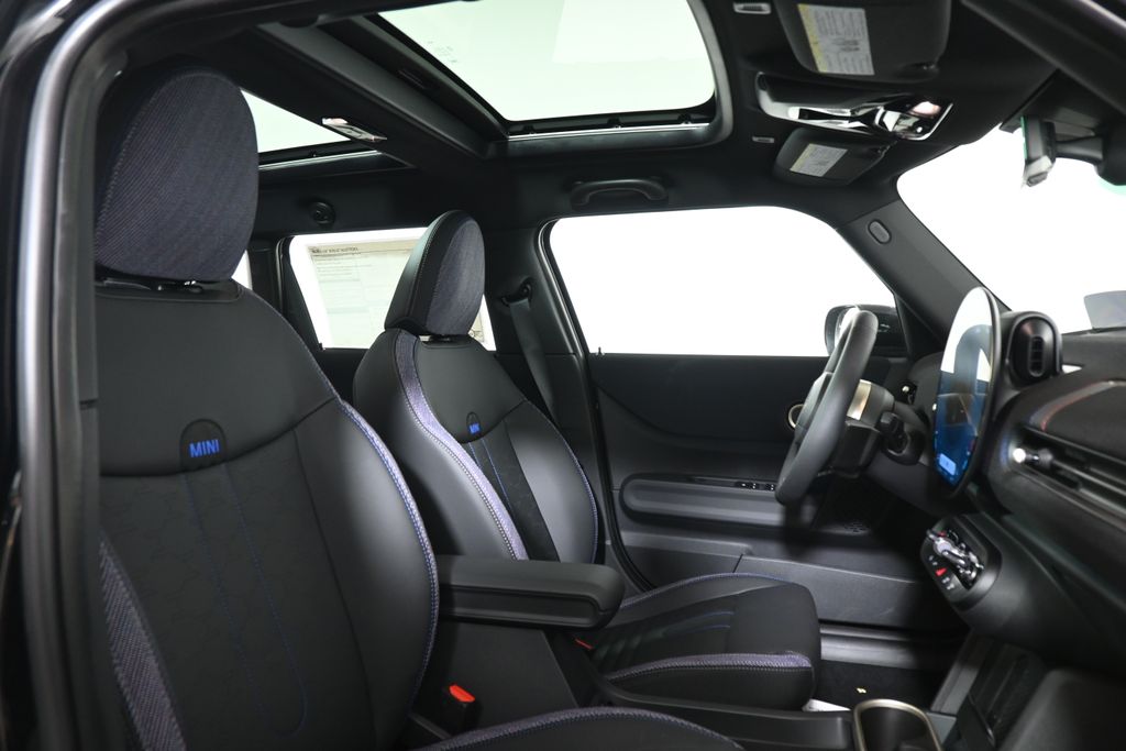 2026 Mini Cooper 4 Door Hardtop Signature photo 18
