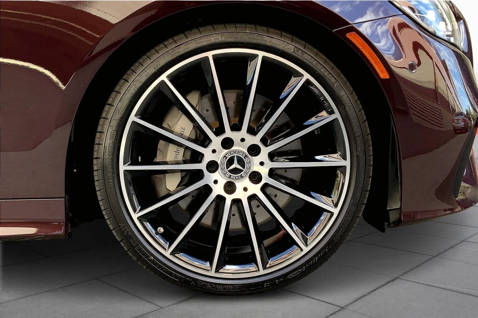 2022 Mercedes Benz E 450 photo 9