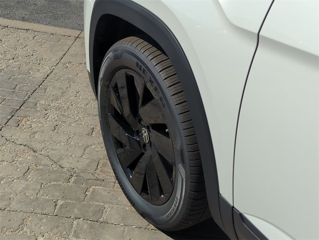 2026 Volkswagen Atlas SE Technology photo 28