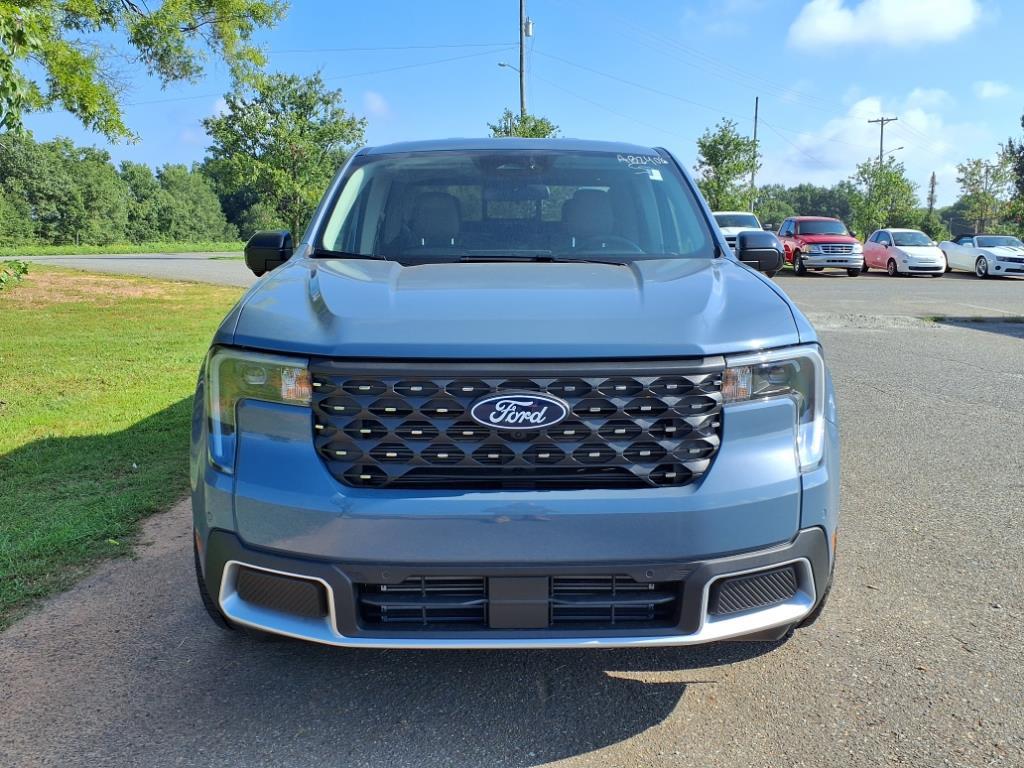 2025 Ford Maverick Lariat photo 2
