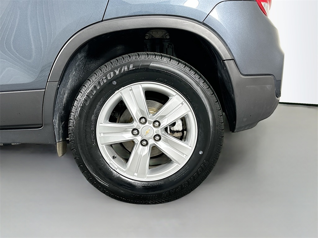 2022 Chevrolet Trax LT photo 25