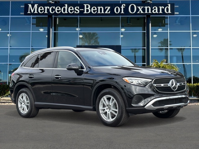 2025 Mercedes-Benz GLC Base's photo