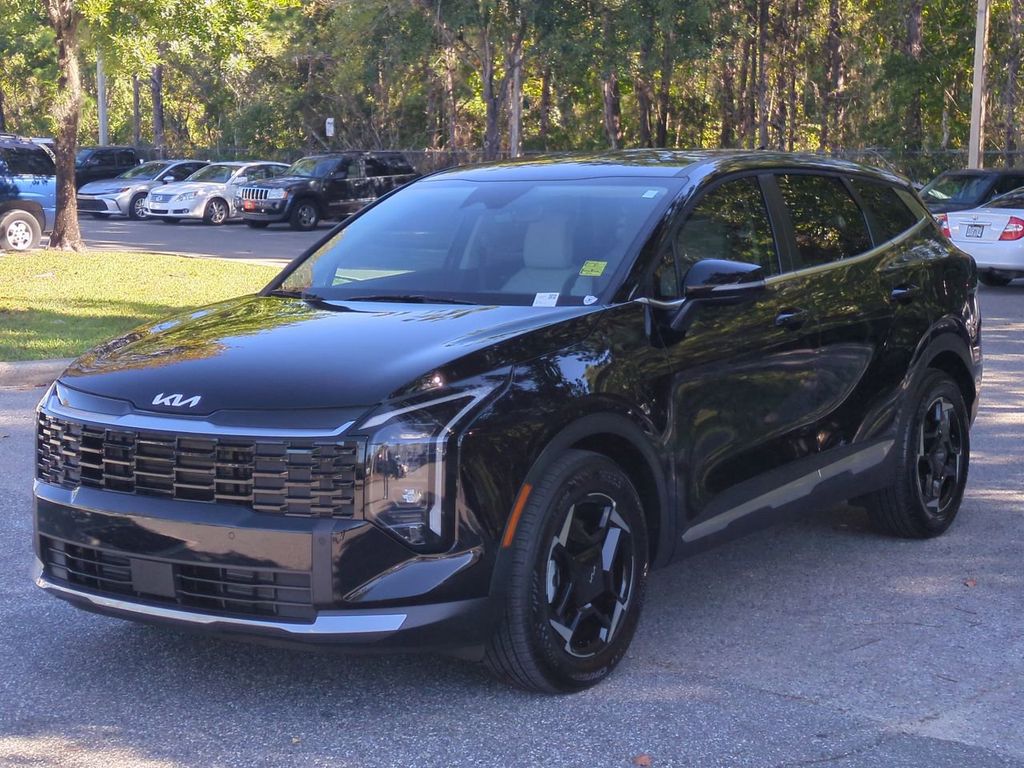 2026 Kia Sportage EX's photo