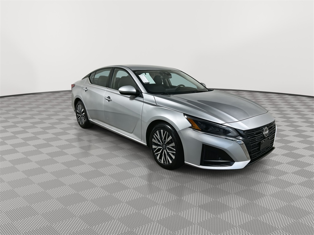 Certified 2023 Nissan Altima SV with VIN 1N4BL4DV6PN332671 for sale in Greenacres, FL