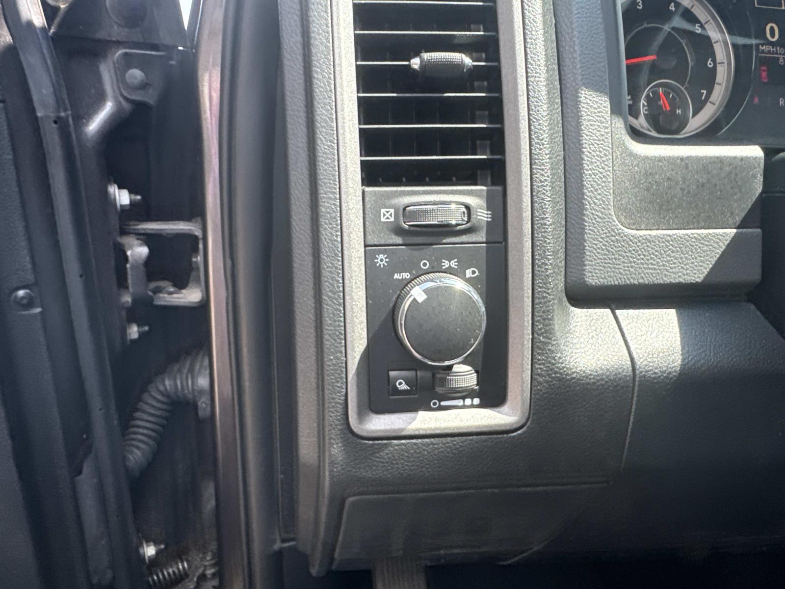 2018 Ram 2500 Tradesman photo 19
