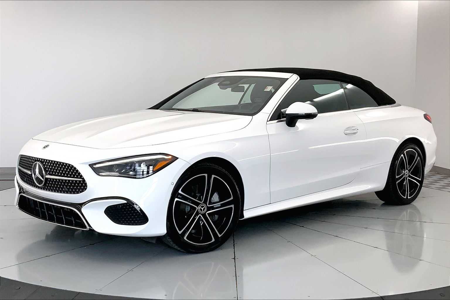 2024 Mercedes-Benz CLE CLE 300's photo