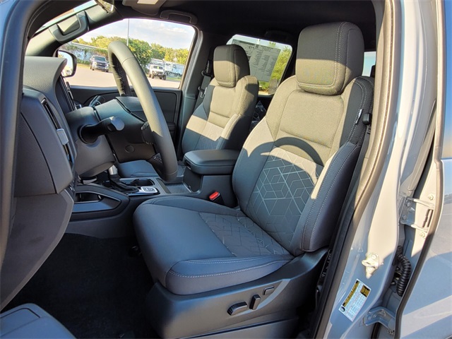 2026 Nissan Frontier Crew Cab SV photo 9