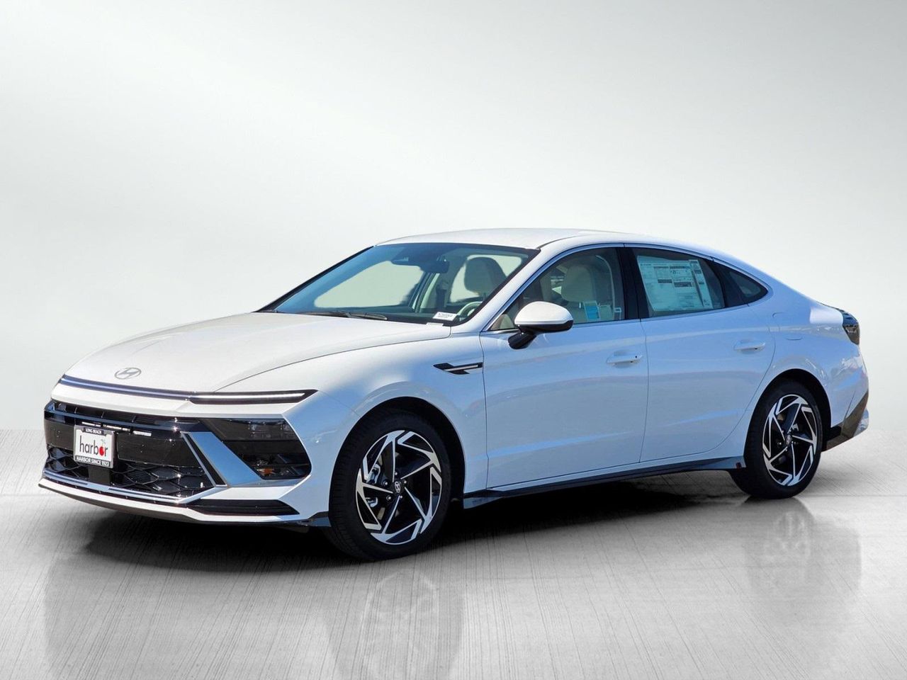 2026 Hyundai Sonata SEL Sport photo 2