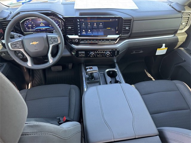 2025 Chevrolet Silverado 1500 LT photo 13