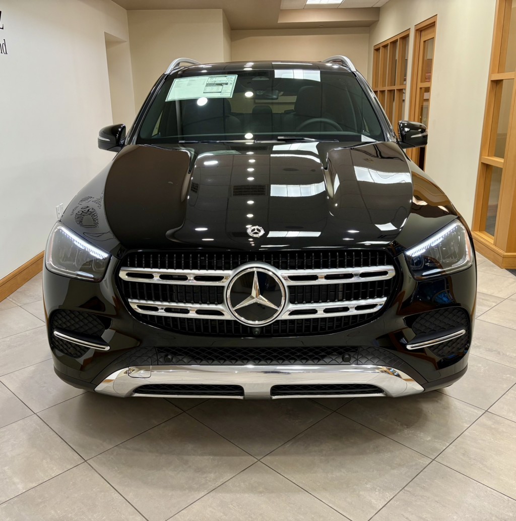 2026 Mercedes Benz GLE 350 4MATIC photo 2