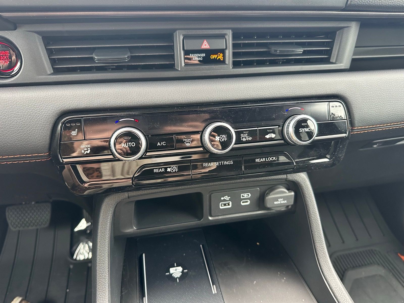 2025 Honda Pilot TrailSport photo 14