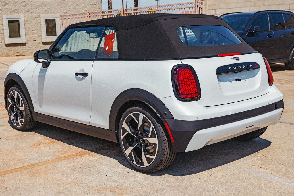 2026 Mini Cooper Convertible Signature photo 4