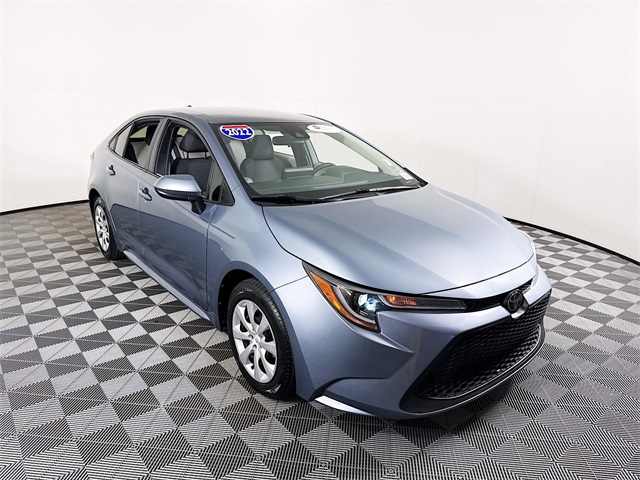 2022 Toyota Corolla LE's photo