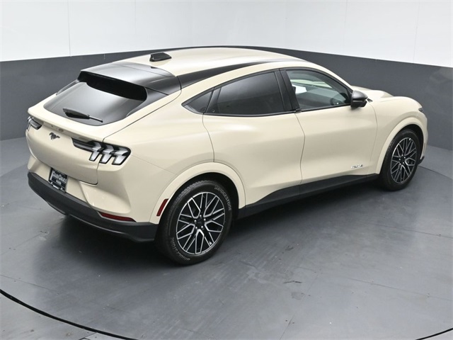 2025 FORD MUSTANG MACH-E - Image 47