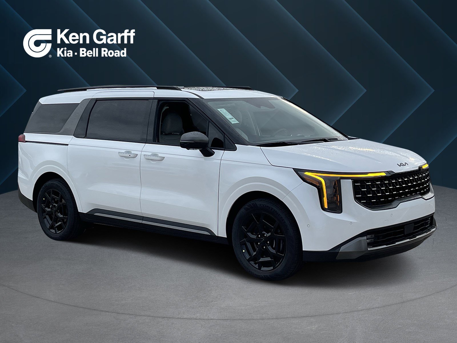 2026 Kia Carnival SX's photo