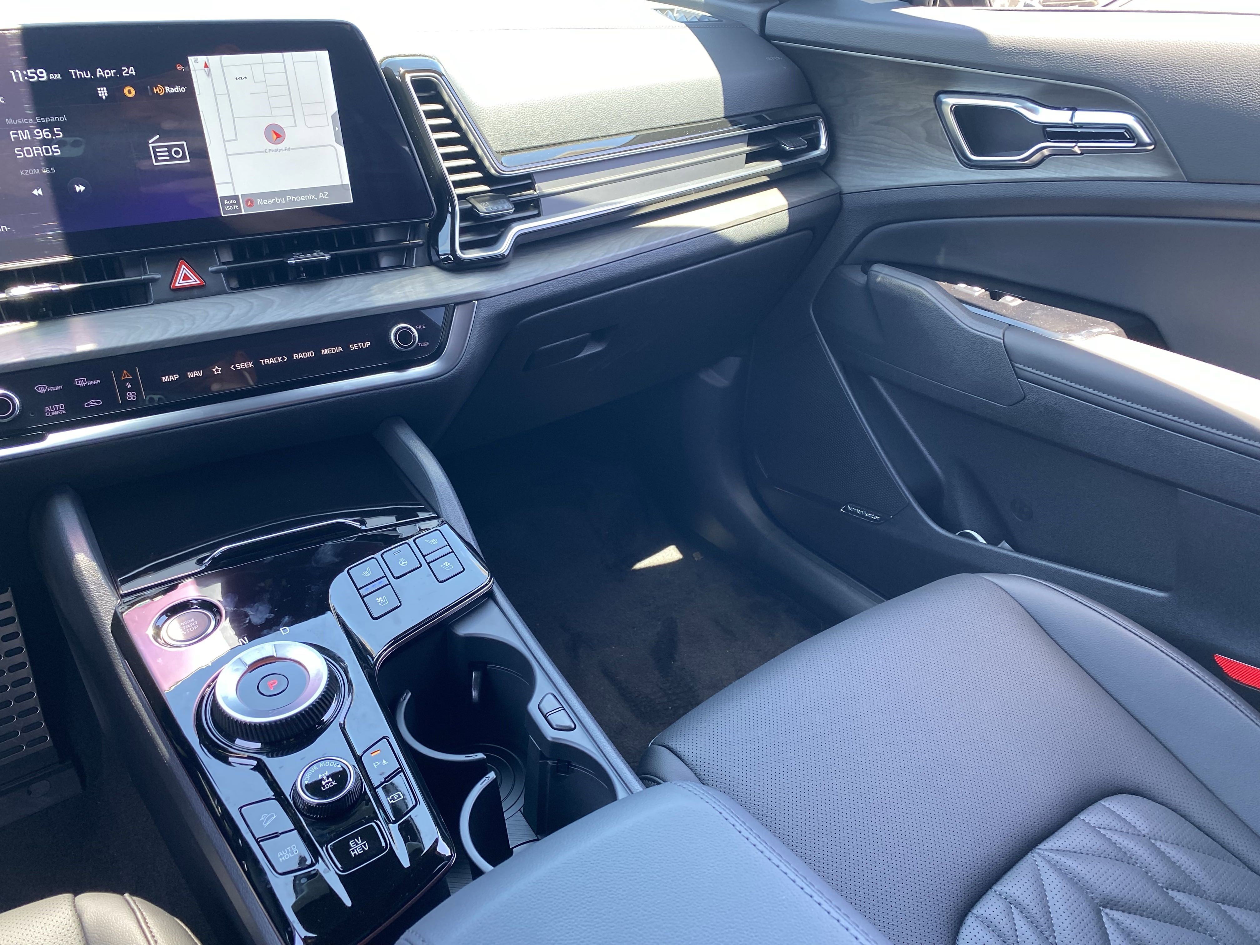 2025 Kia Sportage Plug-In Hybrid X-Line Prestige photo 4