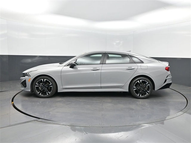 2023 Kia K5 GT-Line photo 2