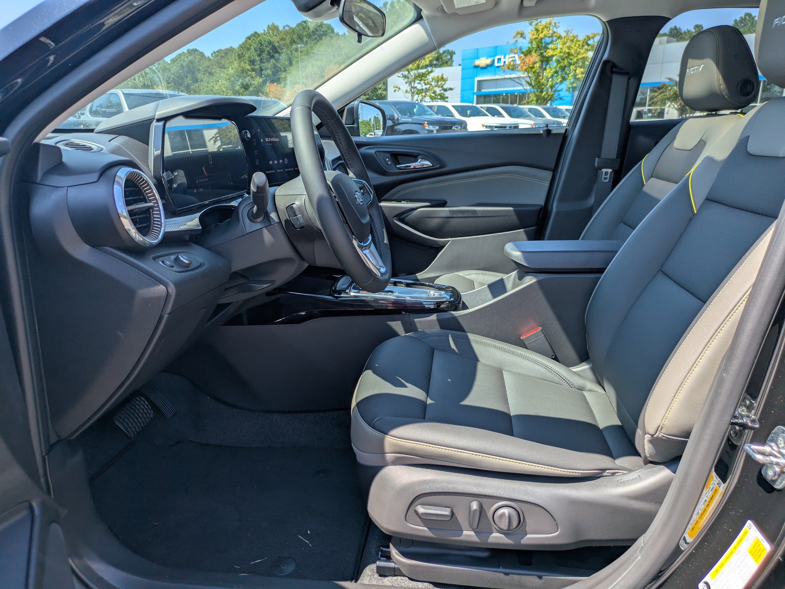 2025 Chevrolet Trax ACTIV photo 21