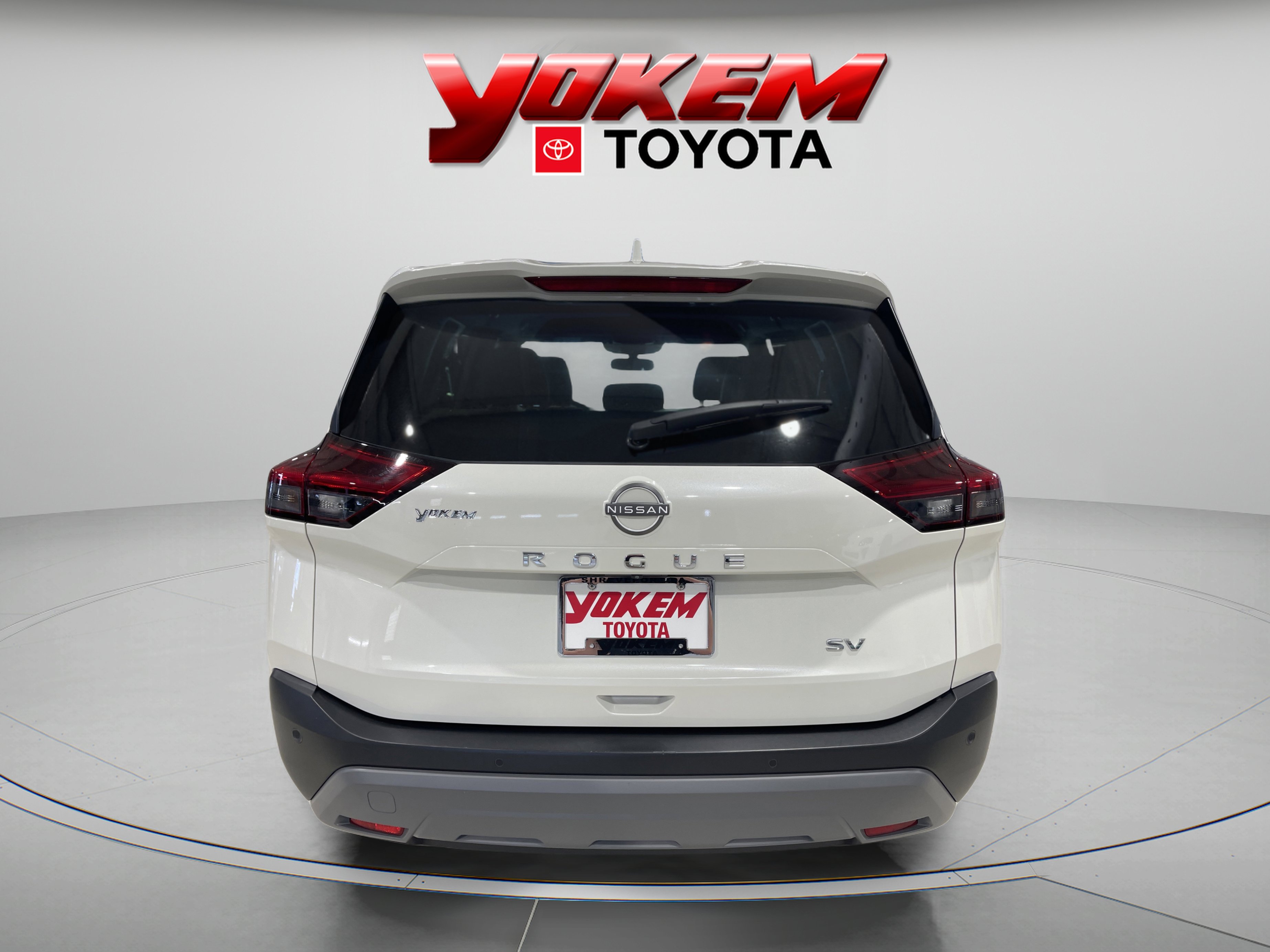 2023 Nissan Rogue SV photo 3