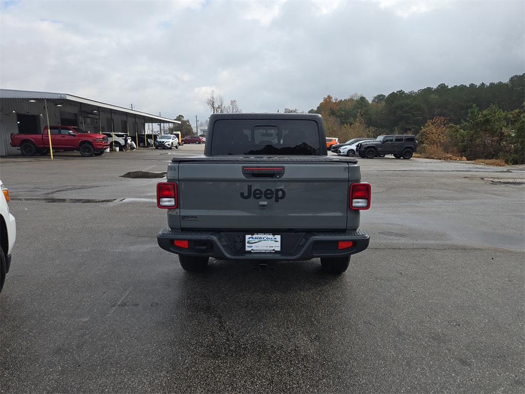 2022 Jeep Gladiator Sport photo 4