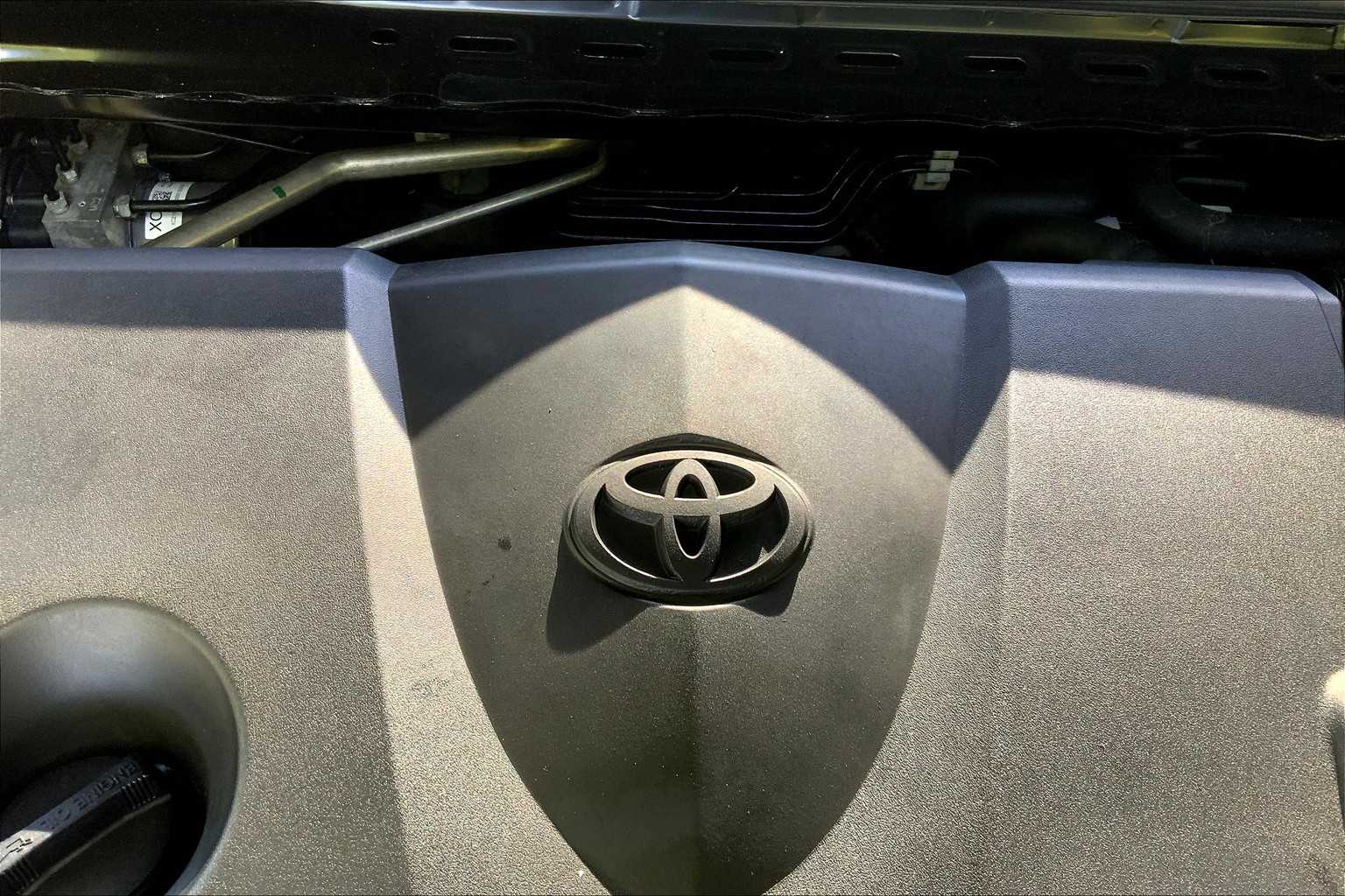 2023 Toyota Camry SE photo 28
