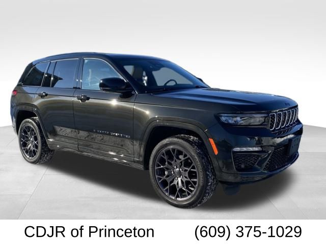 2023 Jeep Grand Cherokee Summit Reserve 4xe's photo