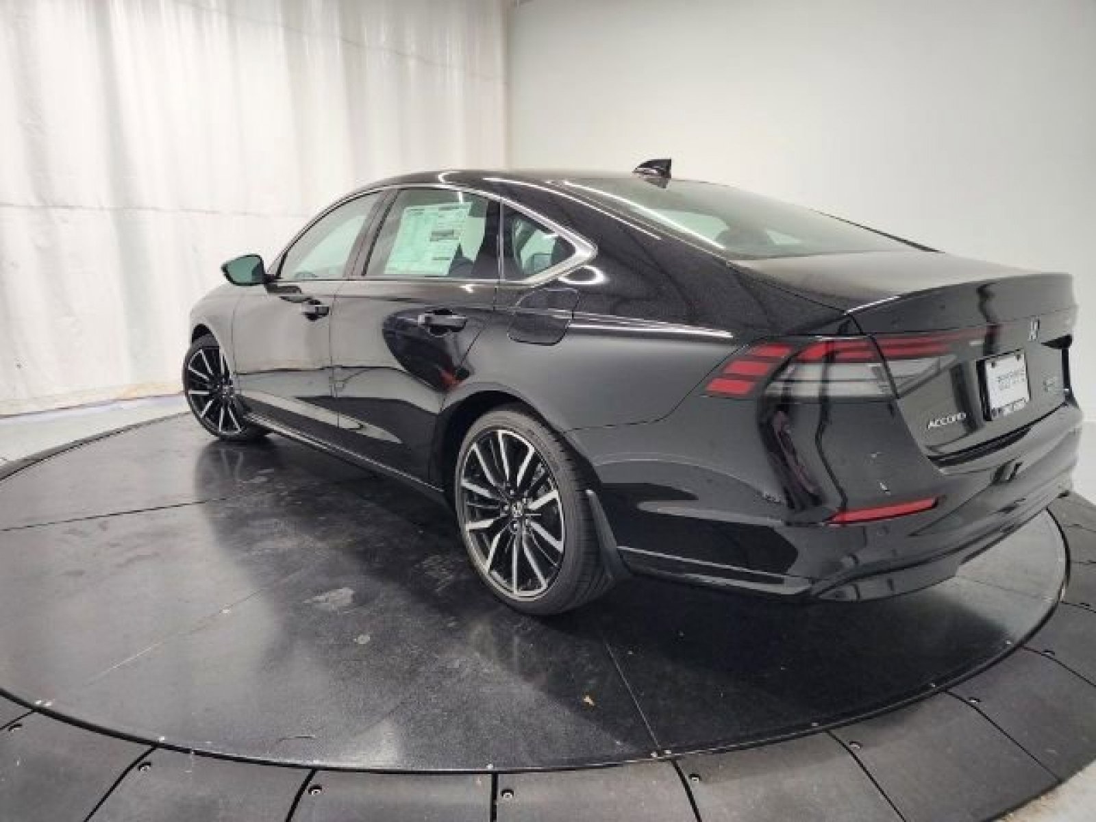 2025 Honda Accord Hybrid Touring photo 22