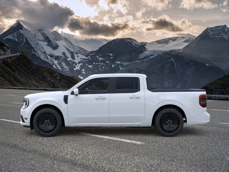2025 Ford Maverick photo 2