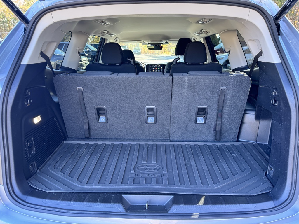 2025 Subaru Ascent Premium photo 3