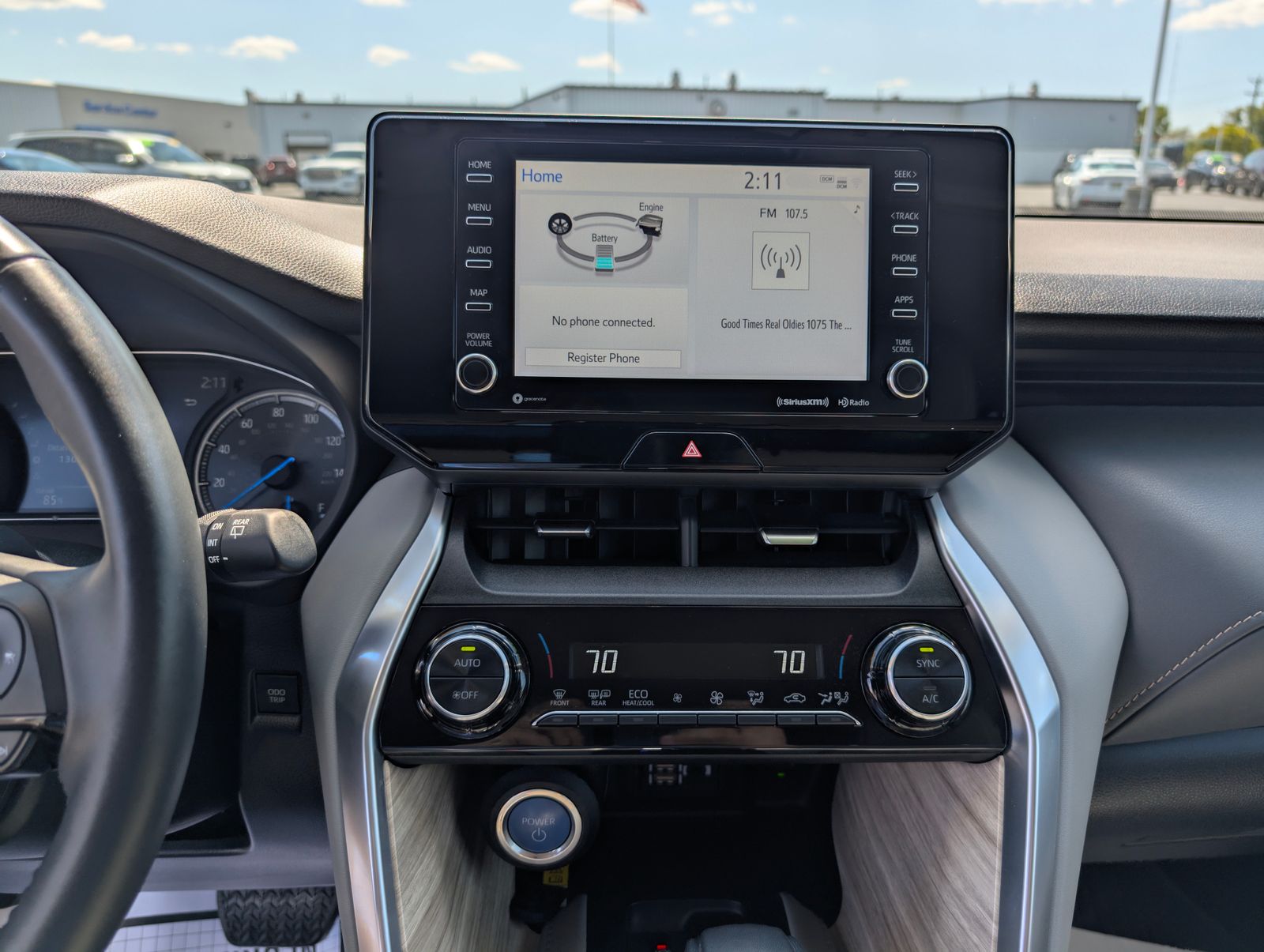 2022 Toyota Venza XLE photo 21