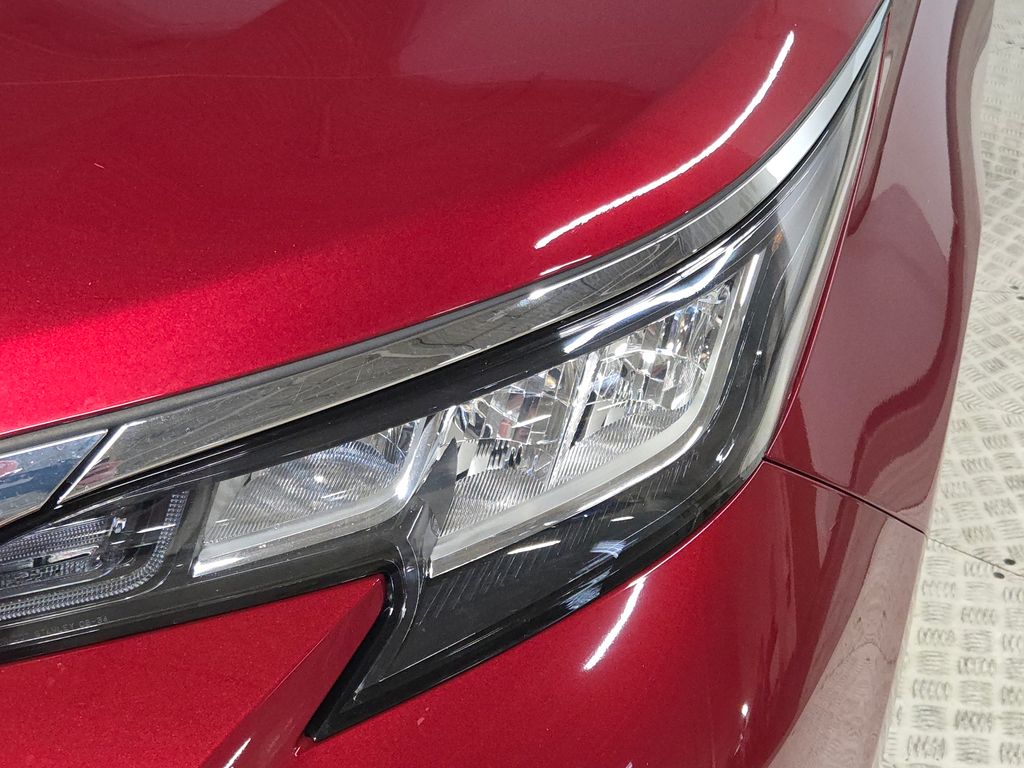 2023 Toyota Sienna XLE photo 12